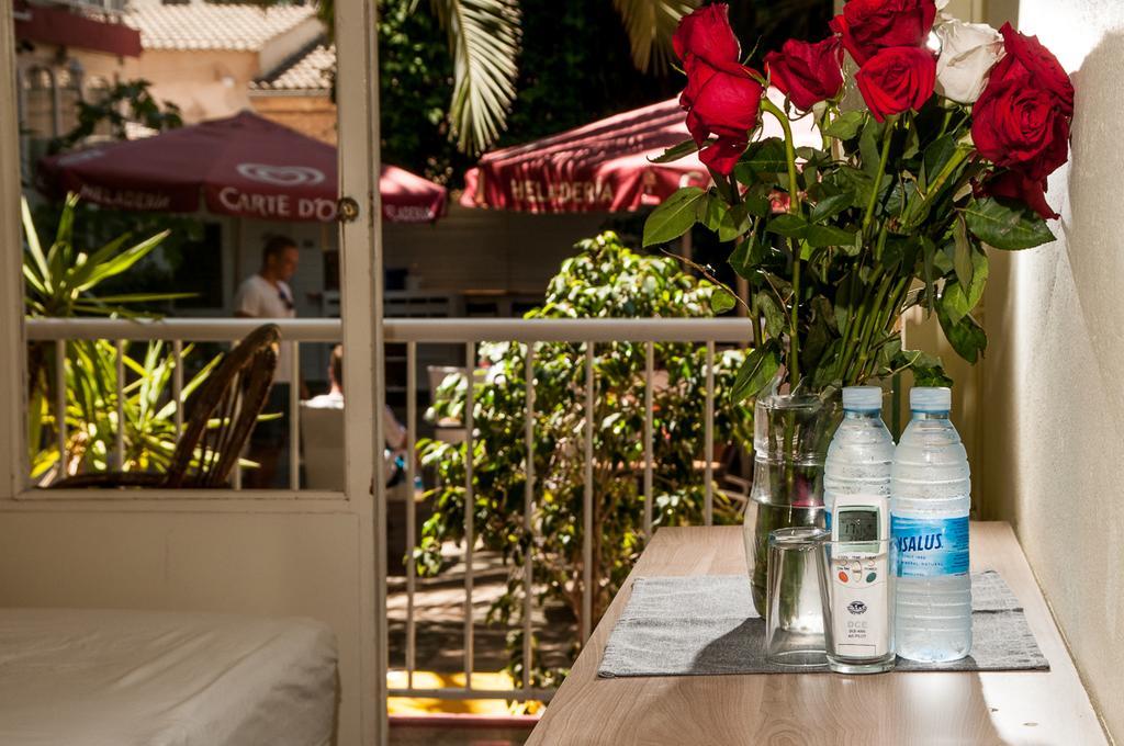 Hostal Alce Playa de Palma  Exterior photo