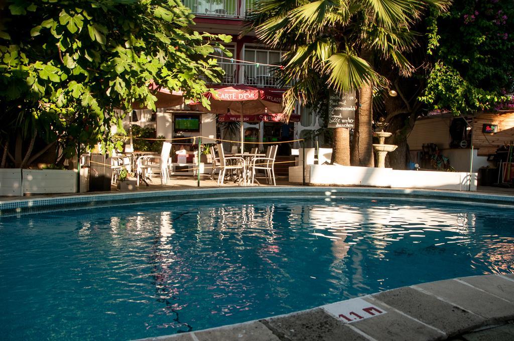 Hostal Alce Playa de Palma  Exterior photo