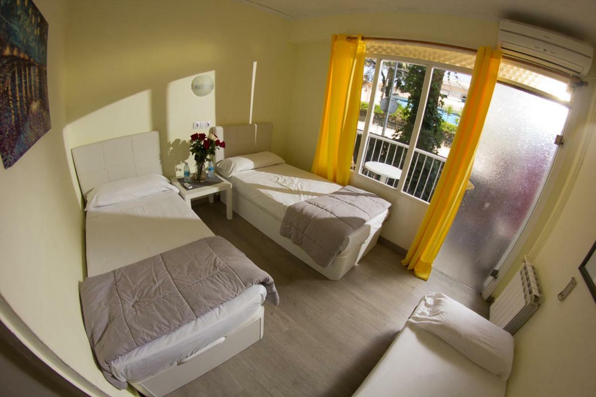 Hostal Alce Playa de Palma  Exterior photo
